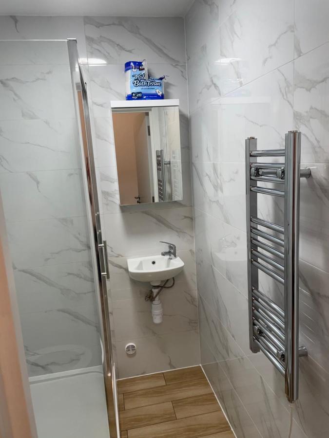Stunning Twickenham Rugby Studio Flat Teddington Ngoại thất bức ảnh